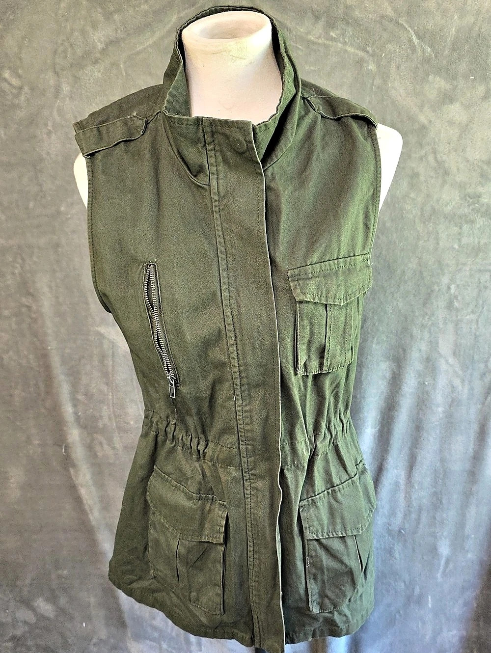 daytrip Olive Utility Vest Size Medium Like New